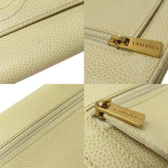 CHANEL Logo Wallet - Picture 9 of 11